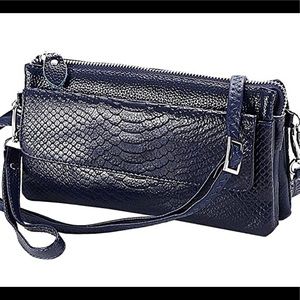 Women’s Leather Wristlet Mini Crossbody Bag (Navy)